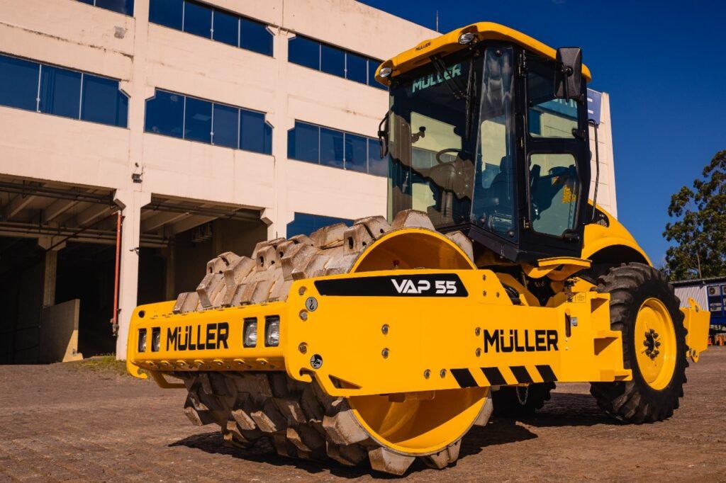 máquinas pesadas: rolo compactador